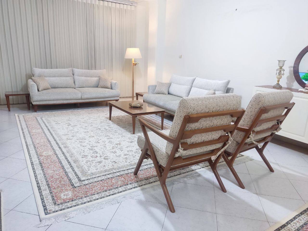 پروژه ای که می بینید یک پروژه خرید جهیزیه بود ، که کارفرما علاقه داشتند خریدی اصولی ، هدفمند و به صرفه داشته باشند.